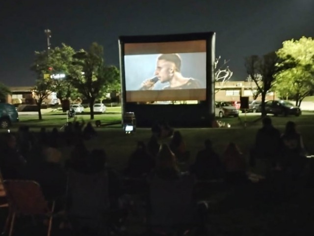 El Cine Mvil recibi a los estudiantes de la Unicen